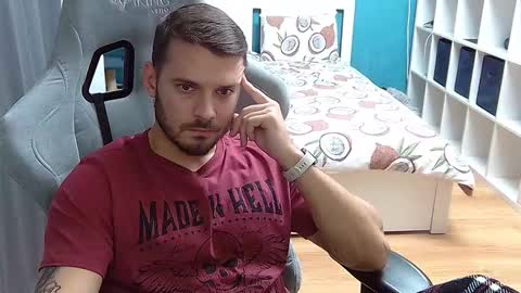 hot_cap_77 online show from 10/31/25, 06:20