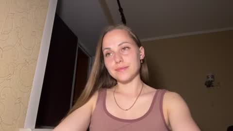 Snapshot of hot_chance_ chatting on 06/12/26, 07:02 hot_chance_ online show from 06/12/26, 07:02