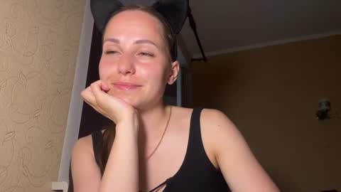 hot_chance_ online show from 06/21/26, 04:42