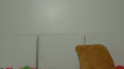 hot_chiqqq online show from 05/19/26, 02:45