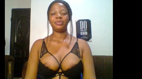 Snapshot of hot_choco_choco chatting on 12/16/25, 06:40 peace online show from 12/16/25, 06:40