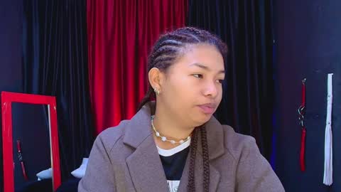 Snapshot of hot_chocolate_4u chatting on 01/30/25, 11:44 hot chocolate 4u online show from 01/30/25, 11:44