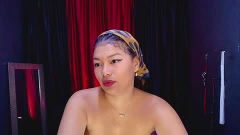 Snapshot of hot_chocolate_4u chatting on 02/01/25, 06:29 hot chocolate 4u online show from 02/01/25, 06:29