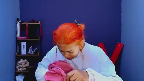 Snapshot of hot_chocolate_4u chatting on 02/11/25, 12:48 hot chocolate 4u online show from 02/11/25, 12:48