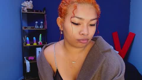 Snapshot of hot_chocolate_4u chatting on 02/17/25, 11:42 hot chocolate 4u online show from 02/17/25, 11:42