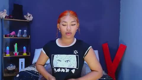 Snapshot of hot_chocolate_4u chatting on 02/21/25, 06:26 hot chocolate 4u online show from 02/21/25, 06:26