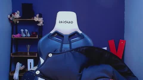 Snapshot of hot_chocolate_4u chatting on 03/11/25, 11:33 hot chocolate 4u online show from 03/11/25, 11:33