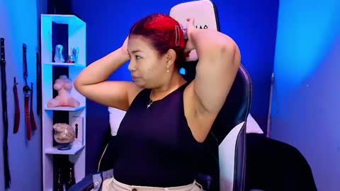 Snapshot of hot_chocolate_4u chatting on 09/24/25, 12:08 hot chocolate 4u online show from 09/24/25, 12:08