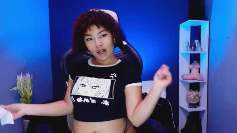 Snapshot of hot_chocolate_4u chatting on 10/21/25, 12:28 hot chocolate 4u online show from 10/21/25, 12:28