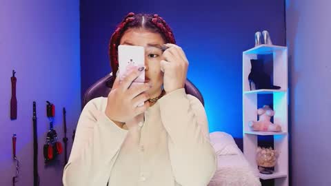 Snapshot of hot_chocolate_4u chatting on 11/27/25, 12:07 hot chocolate 4u online show from 11/27/25, 12:07