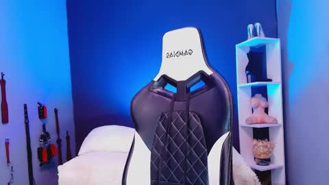 Snapshot of hot_chocolate_4u chatting on 12/05/25, 12:36 hot chocolate 4u online show from 12/05/25, 12:36