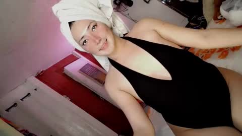 Snapshot of hot_claudia69 chatting on 04/06/26, 11:44 its me CLAUDIA online show from 04/06/26, 11:44