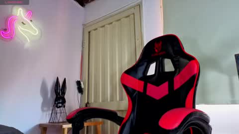 destinyk online show from 04/10/26, 04:12