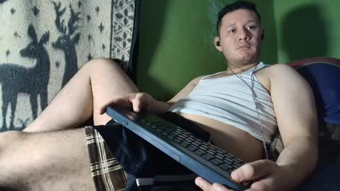 hot_guy36 online show from 04/22/26, 04:59