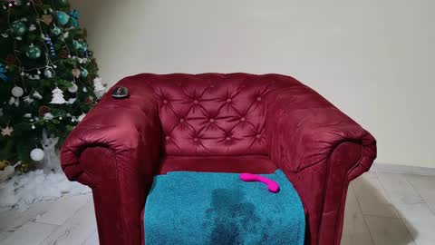 Snapshot of hot_hayde chatting on 01/07/25, 12:24 Aly online show from 01/07/25, 12:24