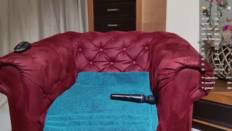 Snapshot of hot_hayde chatting on 01/27/25, 10:16 Aly online show from 01/27/25, 10:16