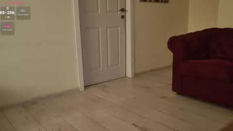 Snapshot of hot_hayde chatting on 02/06/25, 08:39 Aly online show from 02/06/25, 08:39