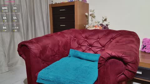 Snapshot of hot_hayde chatting on 02/06/25, 06:02 Aly online show from 02/06/25, 06:02