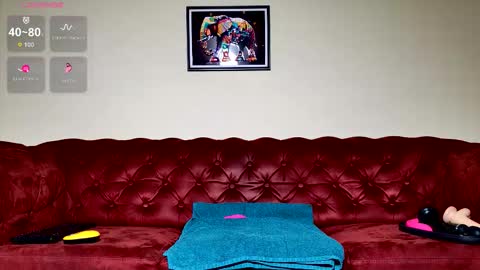 Snapshot of hot_hayde chatting on 09/10/25, 08:20 Aly online show from 09/10/25, 08:20