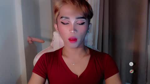 Khianna online show from 07/08/26, 03:16