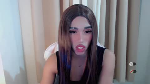 Khianna online show from 07/16/26, 02:01