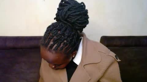 Linah online show from 11/05/25, 06:52