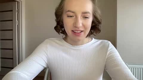 Lina online show from 01/07/25, 08:45