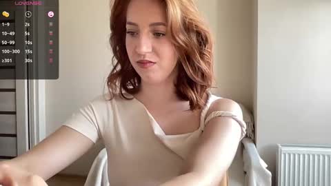 Lina online show from 09/13/25, 11:43