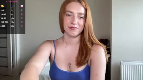 Snapshot of hot_lliinns chatting on 06/14/26, 09:33 Lina online show from 06/14/26, 09:33