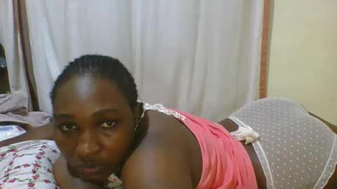 Snapshot of hot_masha chatting on 09/12/25, 01:06 hot_masha online show from 09/12/25, 01:06