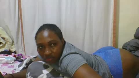 Snapshot of hot_masha chatting on 09/17/25, 12:01 hot_masha online show from 09/17/25, 12:01