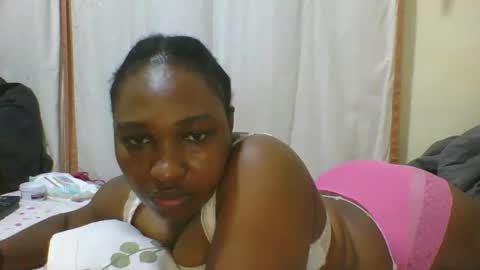 Snapshot of hot_masha chatting on 09/20/25, 10:33 hot_masha online show from 09/20/25, 10:33