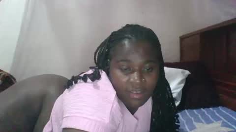 Snapshot of hot_mishy chatting on 02/01/25, 05:37 hot_mishy online show from 02/01/25, 05:37