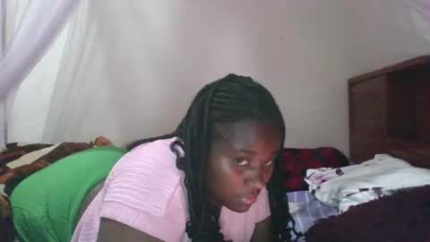 Snapshot of hot_mishy chatting on 02/02/25, 06:53 hot_mishy online show from 02/02/25, 06:53
