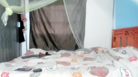 Snapshot of hot_moxie chatting on 10/20/25, 03:29 hot_moxie online show from 10/20/25, 03:29