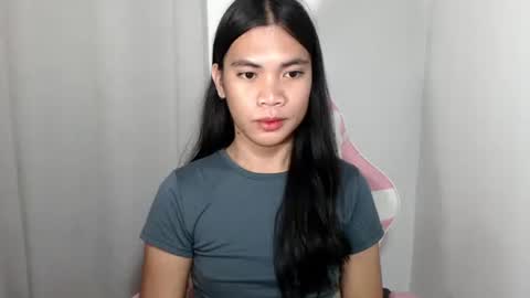 Snapshot of hot_pauline chatting on 04/04/26, 12:24 hot_pauline online show from 04/04/26, 12:24