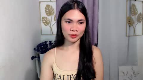 Snapshot of hot_pauline chatting on 04/23/26, 04:20 hot_pauline online show from 04/23/26, 04:20