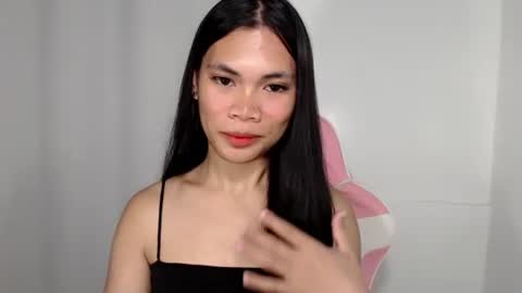Snapshot of hot_pauline chatting on 05/10/26, 02:44 hot_pauline online show from 05/10/26, 02:44