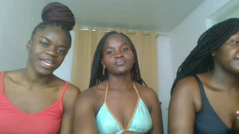 Hot petite online show from 07/04/26, 07:09