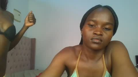Snapshot of hot_petite12 chatting on 06/27/26, 12:22 Petite online show from 06/27/26, 12:22