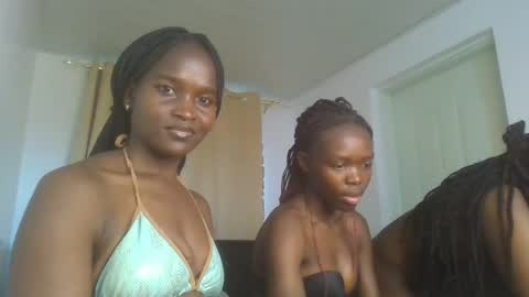 Snapshot of hot_petite12 chatting on 06/28/26, 07:03 Petite online show from 06/28/26, 07:03