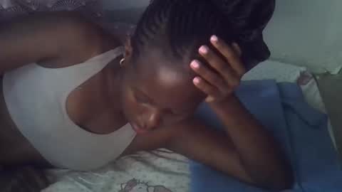 Snapshot of hot_petra2 chatting on 05/11/26, 07:33 Daddys doll online show from 05/11/26, 07:33
