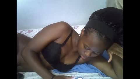 Snapshot of hot_petra2 chatting on 05/22/26, 10:54 Daddys doll online show from 05/22/26, 10:54