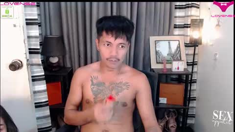 Snapshot of hot_pinoycock chatting on 08/08/26, 10:39 Karl online show from 08/08/26, 10:39