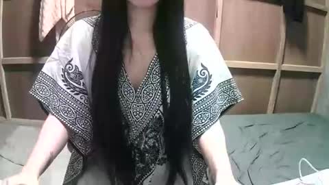 hot_quin11 online show from 02/19/26, 01:29