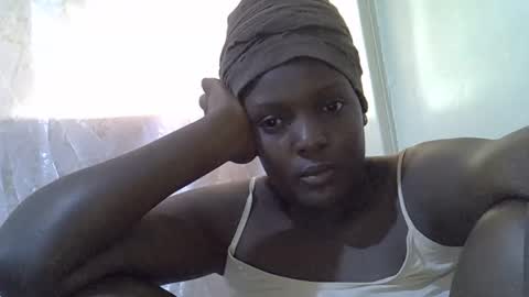 RAYLAH online show from 04/10/26, 07:02