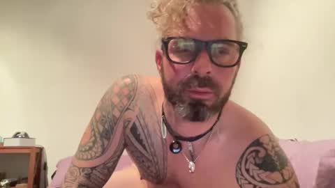 Snapshot of hot_sex83 chatting on 02/05/25, 06:37 letmedoo2 online show from 02/05/25, 06:37