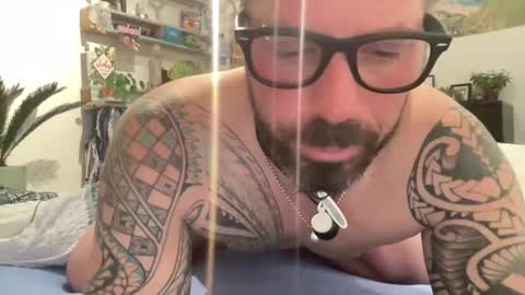 Snapshot of hot_sex83 chatting on 03/06/25, 08:27 letmedoo2 online show from 03/06/25, 08:27