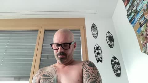 Snapshot of hot_sex83 chatting on 07/06/26, 09:39 letmedoo2 online show from 07/06/26, 09:39