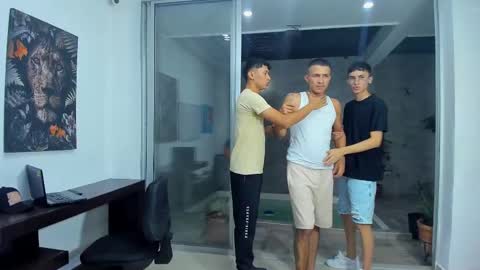 Vanesa Oliver and Andrew online show from 09/16/25, 02:23